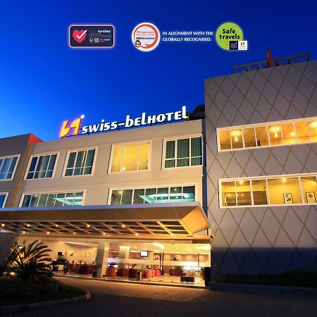 Swiss-Belhotel Kendari Eksteriør bilde